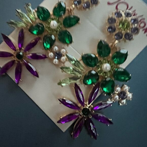 💜 Betsey Johnson sparkling & colorful drop dangle flower earrings 💜 - Picture 3 of 7